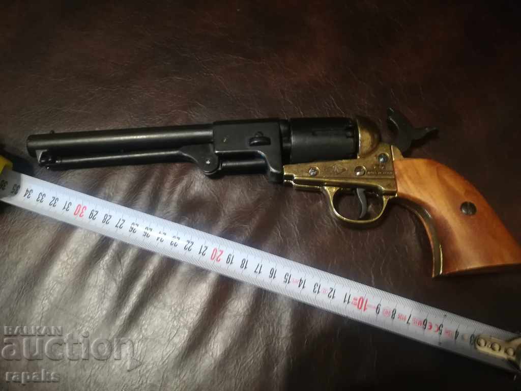 Реплика на револвер Колт Nevi. Пистолет, пушка с цена 268.00 лв. | € 137.03 Реплика на револвер Колт Nevi. Пистолет, пушка с цена 268.00 лв. | € 137.03