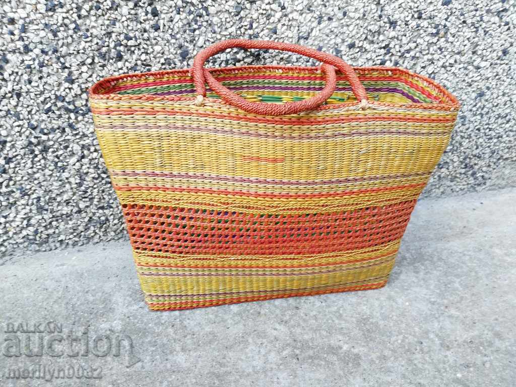 Стара дамска  плажна чанта, кошница от времето на соца