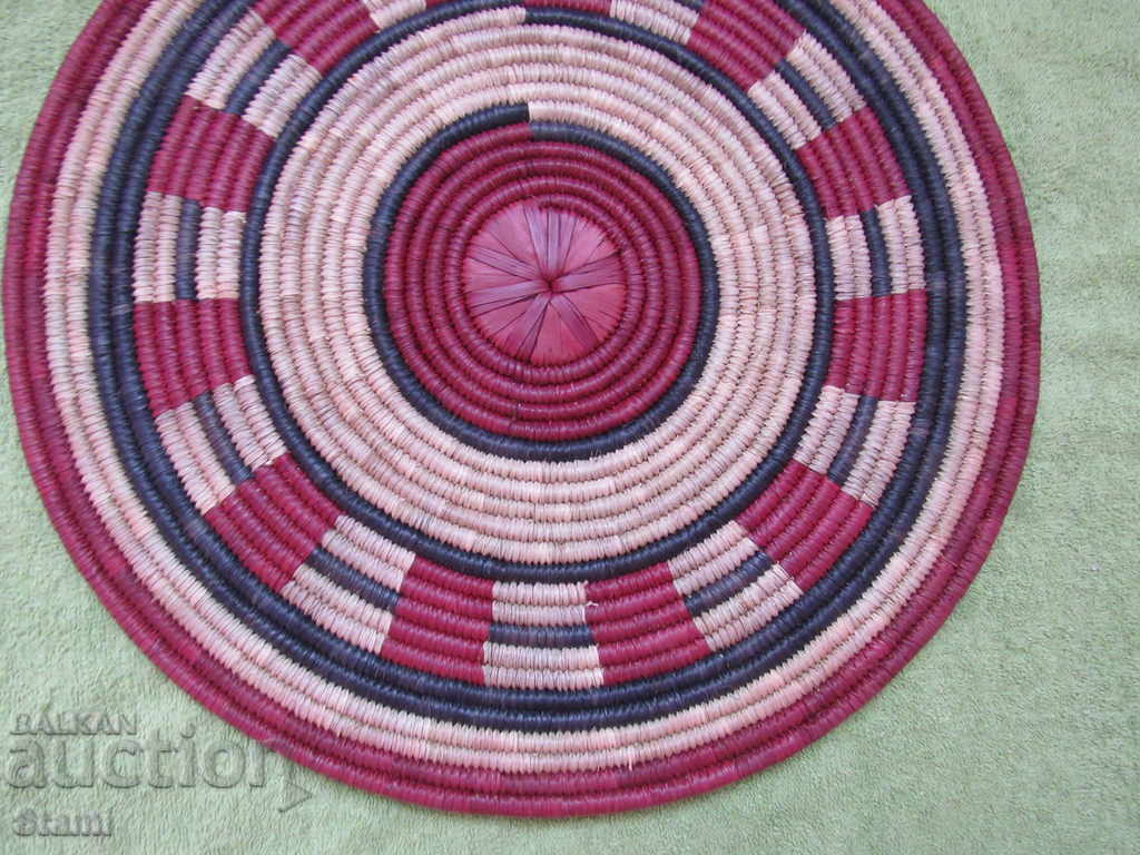 Auction  Hand-woven decorative raffia pad, Africa-3