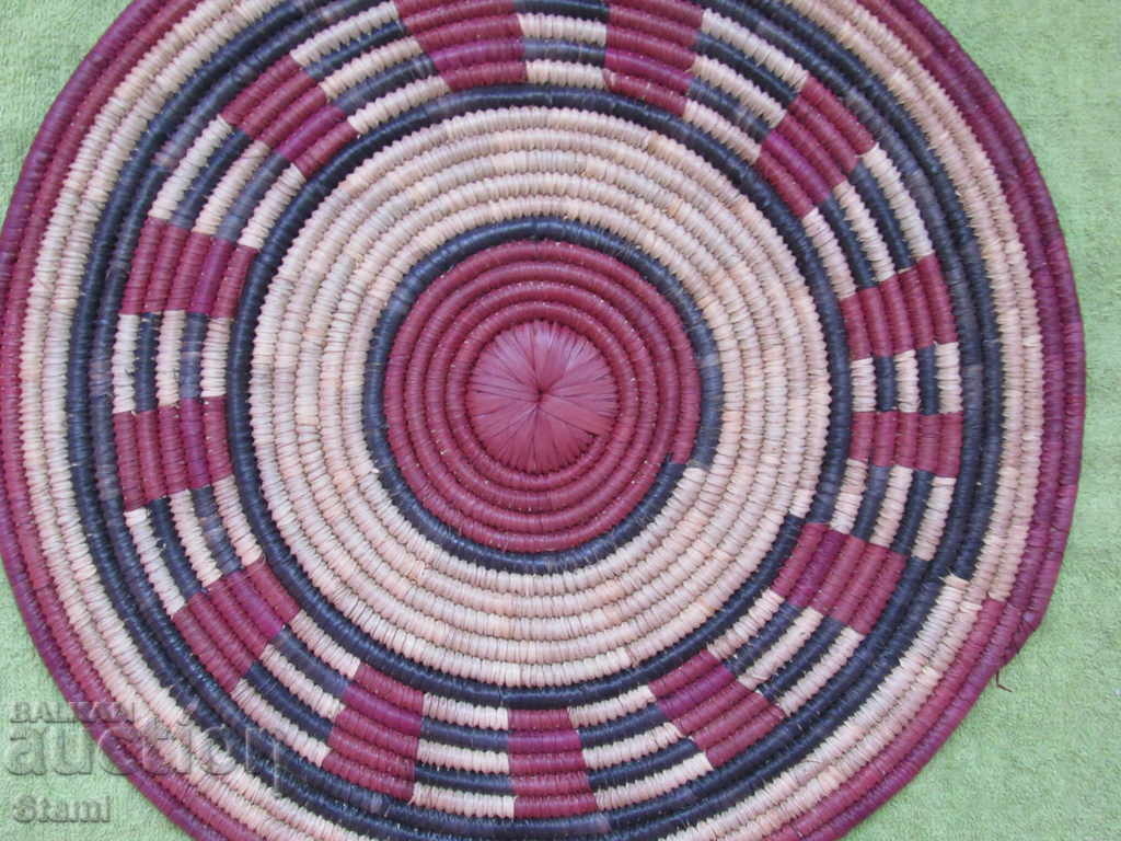 Auction Hand-woven decorative raffia pad, Africa-5 Auction Hand-woven decorative raffia pad, Africa-5