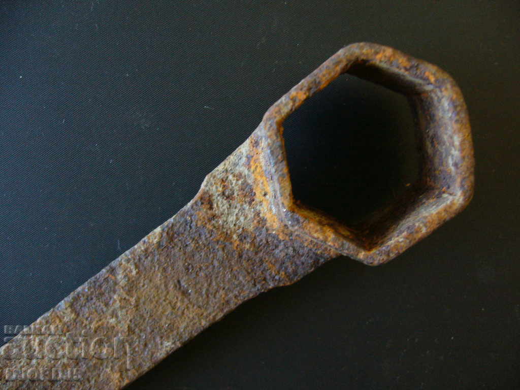 Delivery of Old very strong key Delivery of Old very strong key