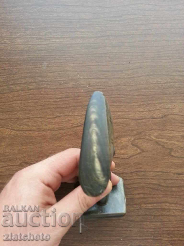 Παράδοση Νεφερτίτι από το Χόρν. Παλιά