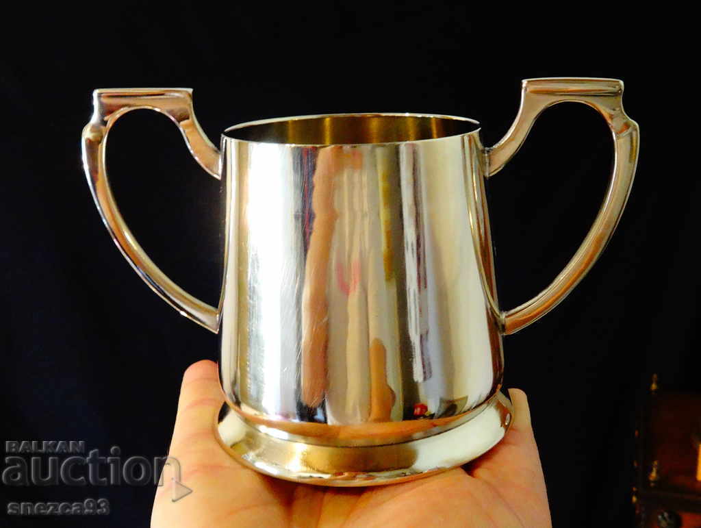 English bronze cup, tankard, kylix English bronze cup, tankard, kylix