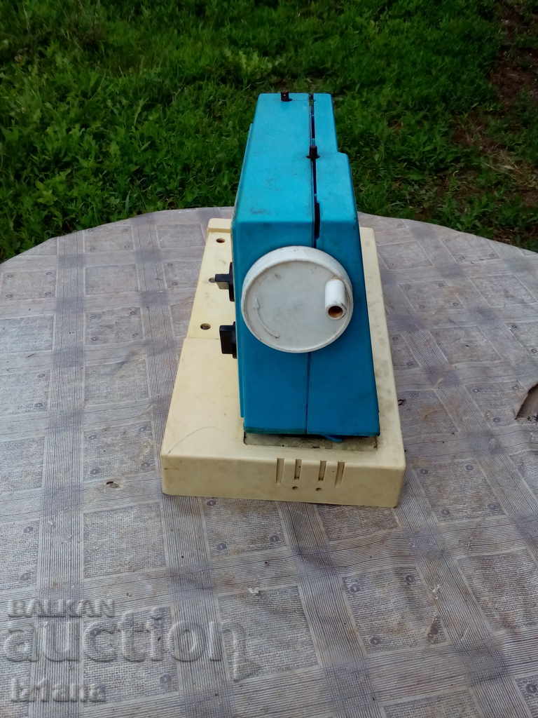 MICHAELA Children's Sewing Machine with price 7.00 BGN | € 3.58 MICHAELA Children's Sewing Machine with price 7.00 BGN | € 3.58