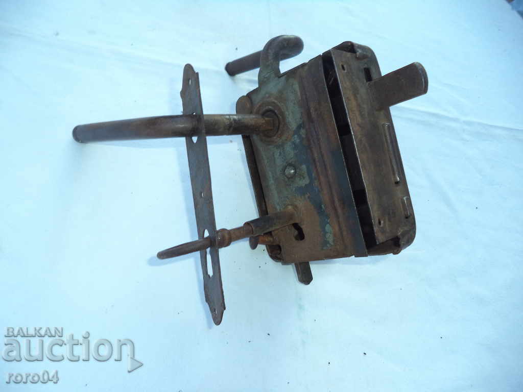 Аукцион СТАРА БРАВА ЛОРМЪ ВАРНА - ДЕЙСТВАЩА Аукцион СТАРА БРАВА ЛОРМЪ ВАРНА - ДЕЙСТВАЩА