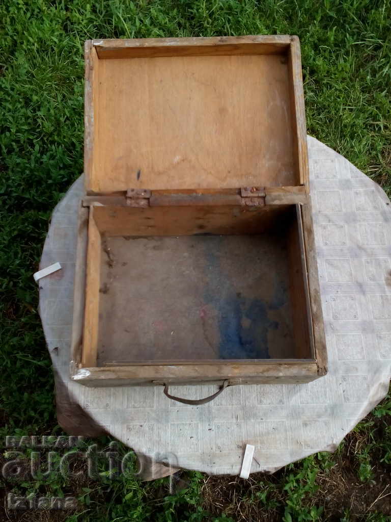 Antique wooden suitcase - 6