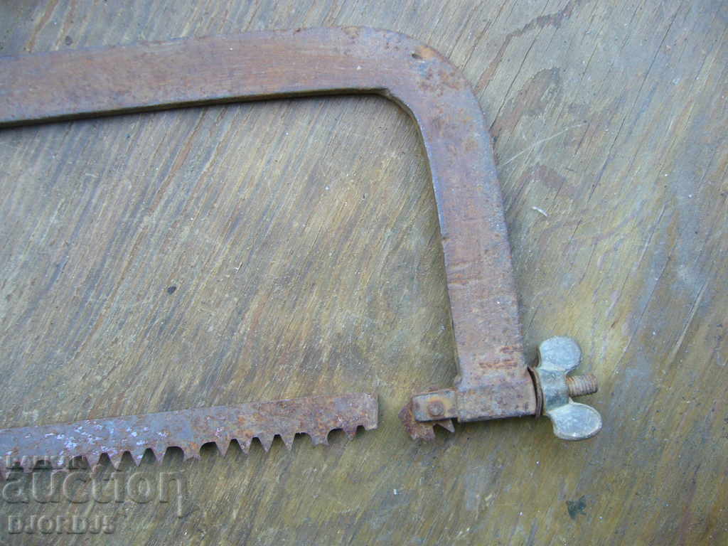 Licitație ferăstrău vechi