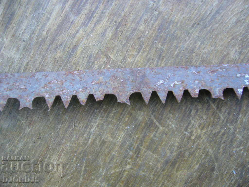 Livrarea ferăstrău vechi