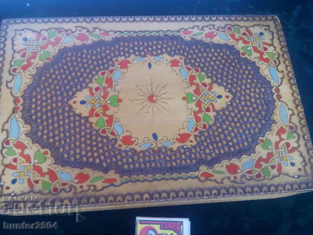 Auction  LOT boxes pyrography big and other than Puri.