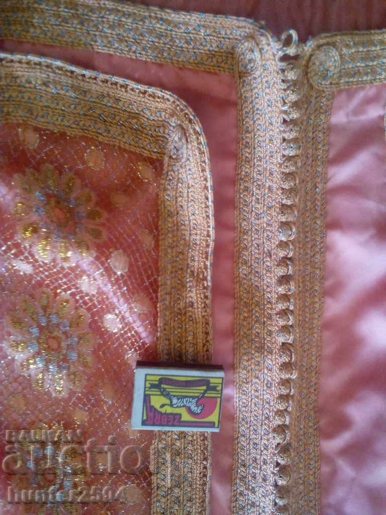 Jupon, matase/The Little Bride-Bollywood/marimea 38-48, 117 nasturi. cu preț € 59.95 | 117.25 BGN