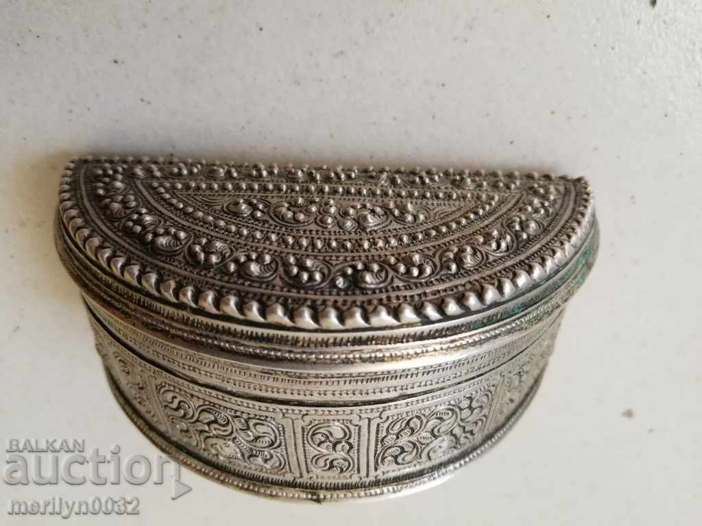 Box for snuff Vazrazhdane silver 133.8g hammered granulation with price 1485.00 BGN | € 759.27 Box for snuff Vazrazhdane silver 133.8g hammered granulation with price 1485.00 BGN | € 759.27