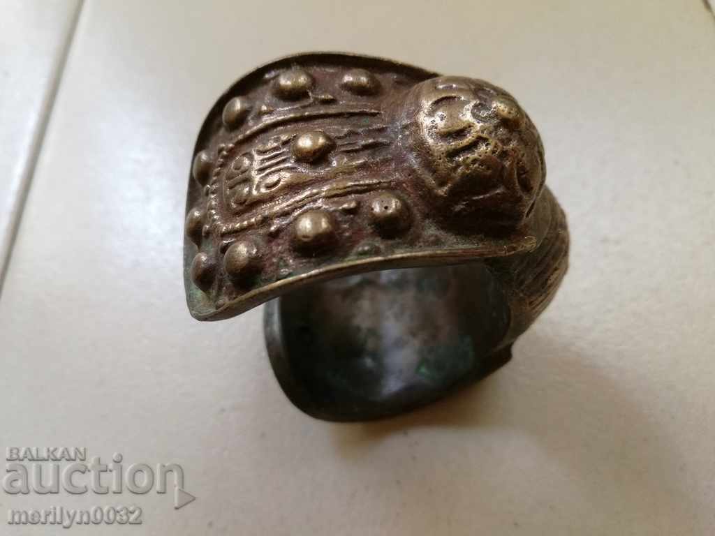 Auction Renaissance bracelet crown jewelery jewelery jewel Auction Renaissance bracelet crown jewelery jewelery jewel