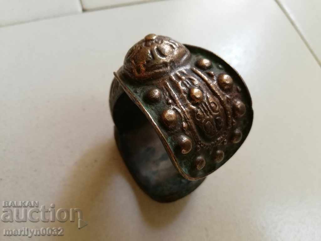 Delivery of Renaissance bracelet crown jewelery jewelery jewel Delivery of Renaissance bracelet crown jewelery jewelery jewel