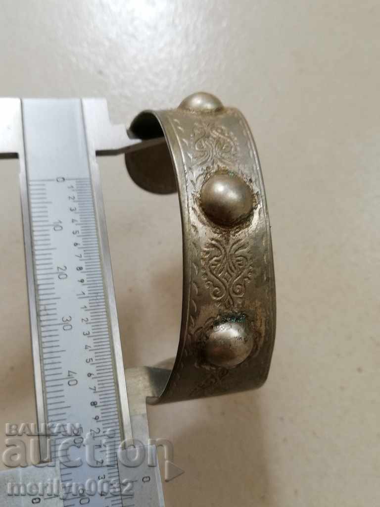 Auction Renaissance silver bracelet, jewelry, jewelry, necklace, ring Auction Renaissance silver bracelet, jewelry, jewelry, necklace, ring