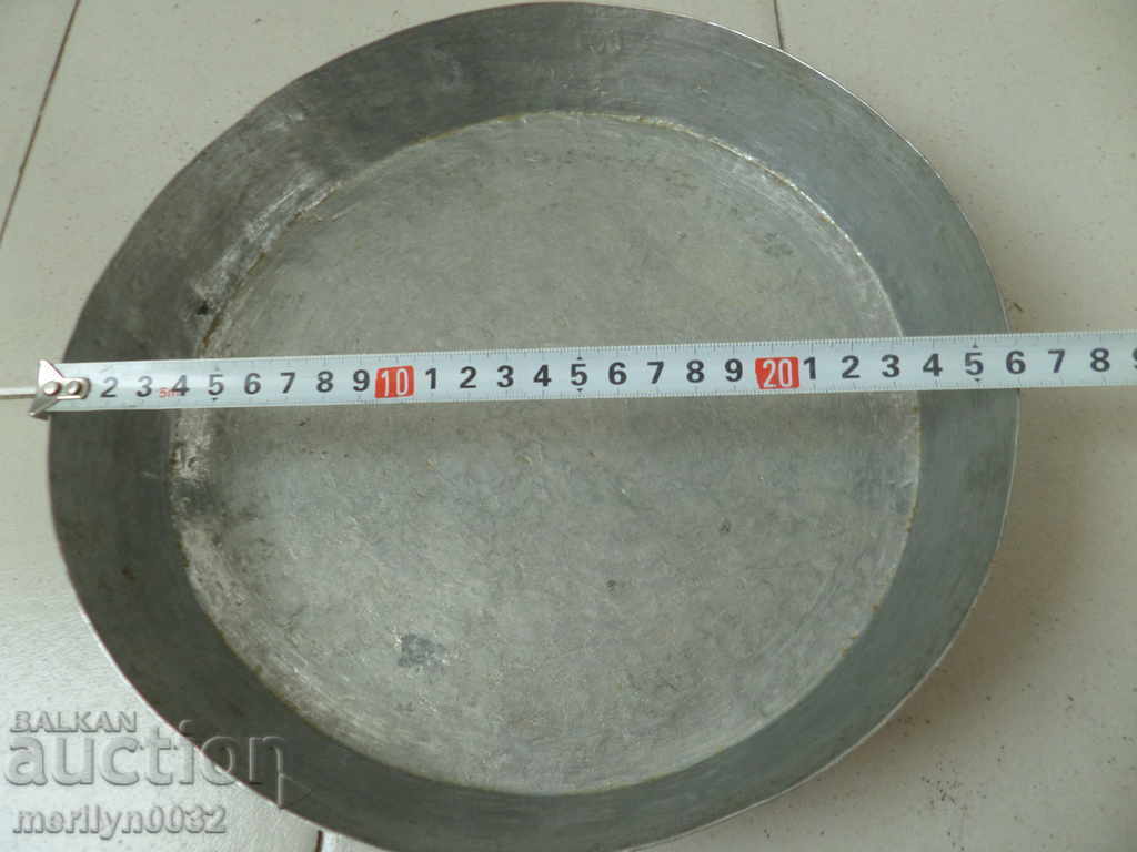 Auction An old copper baking tin tray copper pot Auction An old copper baking tin tray copper pot