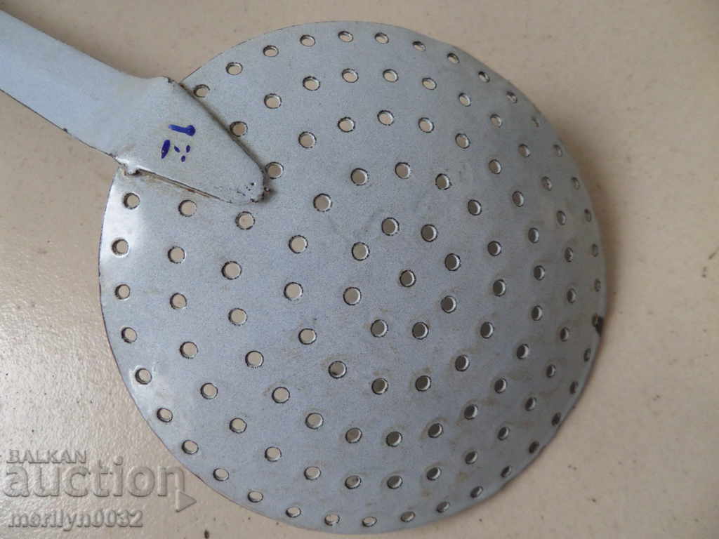 Auction Old grateful spoon with enamel, wounded socialist, Bulgaria Auction Old grateful spoon with enamel, wounded socialist, Bulgaria