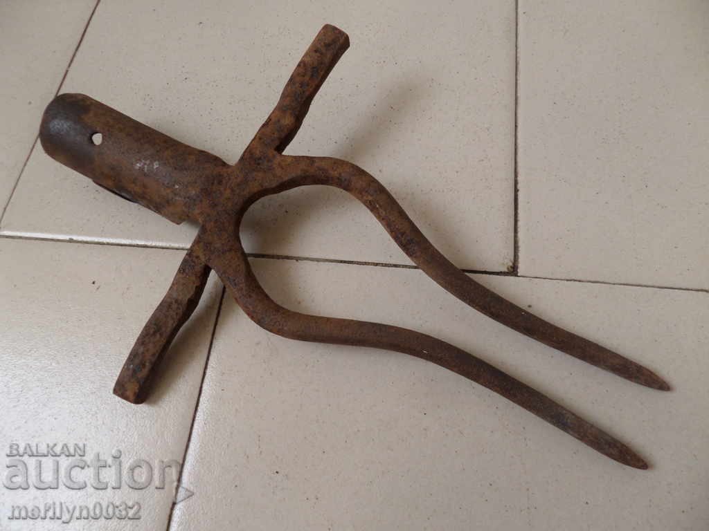 Old twin forged, villa, wrought iron with price 43.00 BGN | € 21.99 Old twin forged, villa, wrought iron with price 43.00 BGN | € 21.99