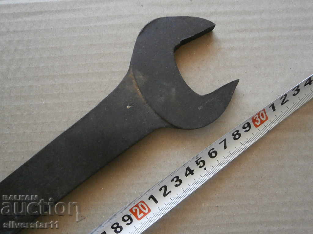 Vintage WW2 WWII Huge Key - 6