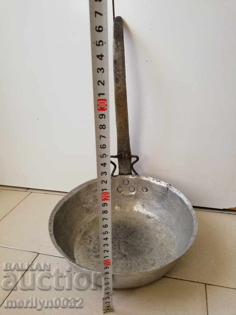 An old copper pan, a baker, a tray, a copper pot with price 96.00 BGN | € 49.08 An old copper pan, a baker, a tray, a copper pot with price 96.00 BGN | € 49.08