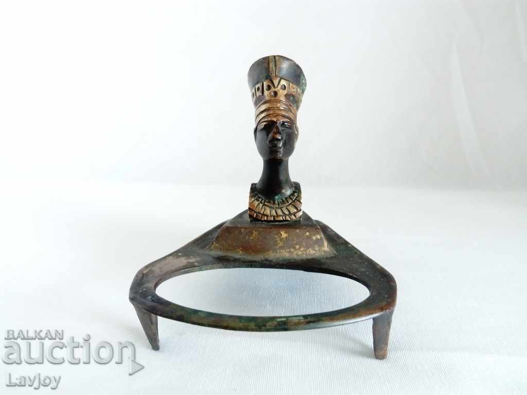 Nefertiti Inkwell with price 100.00 BGN | € 51.13 Nefertiti Inkwell with price 100.00 BGN | € 51.13