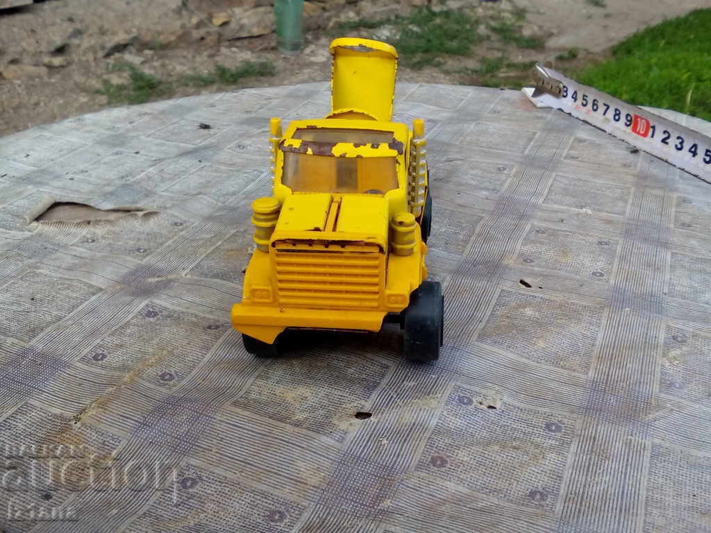 Доставка на Старо метално камионче Доставка на Старо метално камионче