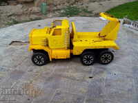 Παλιό μεταλλικό φορτηγάκι