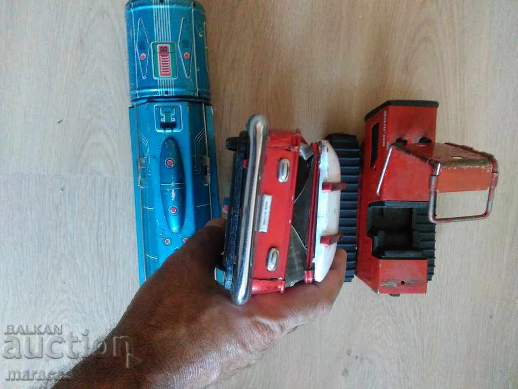 Lot of old metal toys - 5 Lot of old metal toys - 5