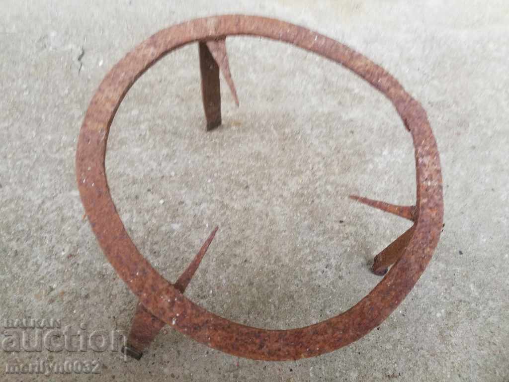 Antique wrought iron stove, hearth, grill, wrought iron fire pit with price 43.00 BGN | € 21.99 Antique wrought iron stove, hearth, grill, wrought iron fire pit with price 43.00 BGN | € 21.99