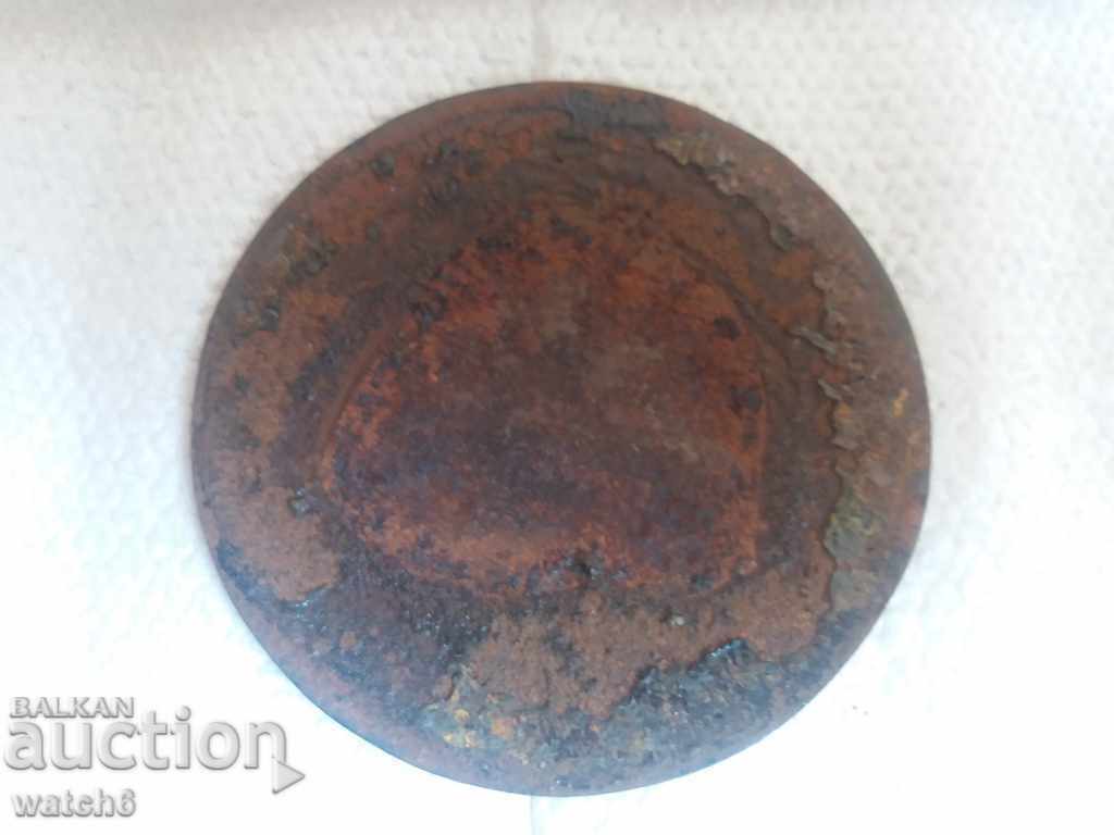 Auction Applique with gold studs Auction Applique with gold studs