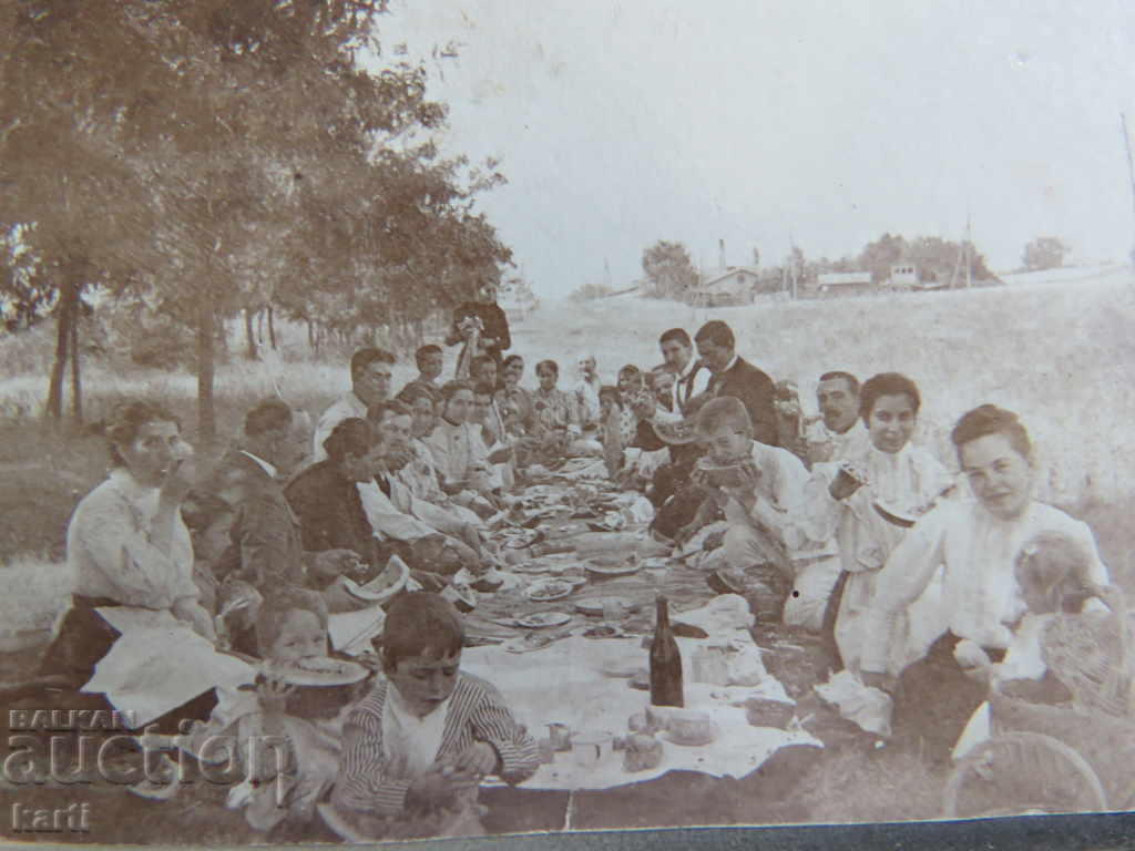 STAR PHOTOGRAPHY - CARDBOARD - SMALL with price 11.99 BGN | € 6.13 STAR PHOTOGRAPHY - CARDBOARD - SMALL with price 11.99 BGN | € 6.13