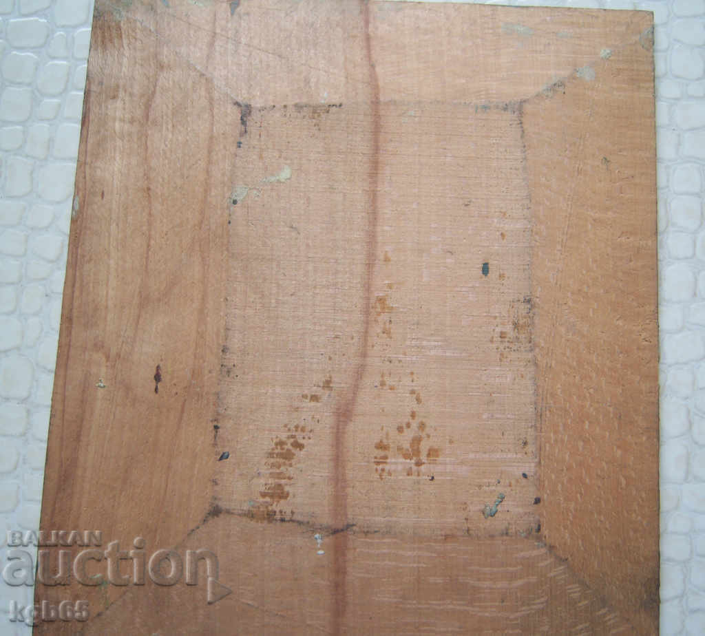 Delivery of Old picture. Portrait Oil.