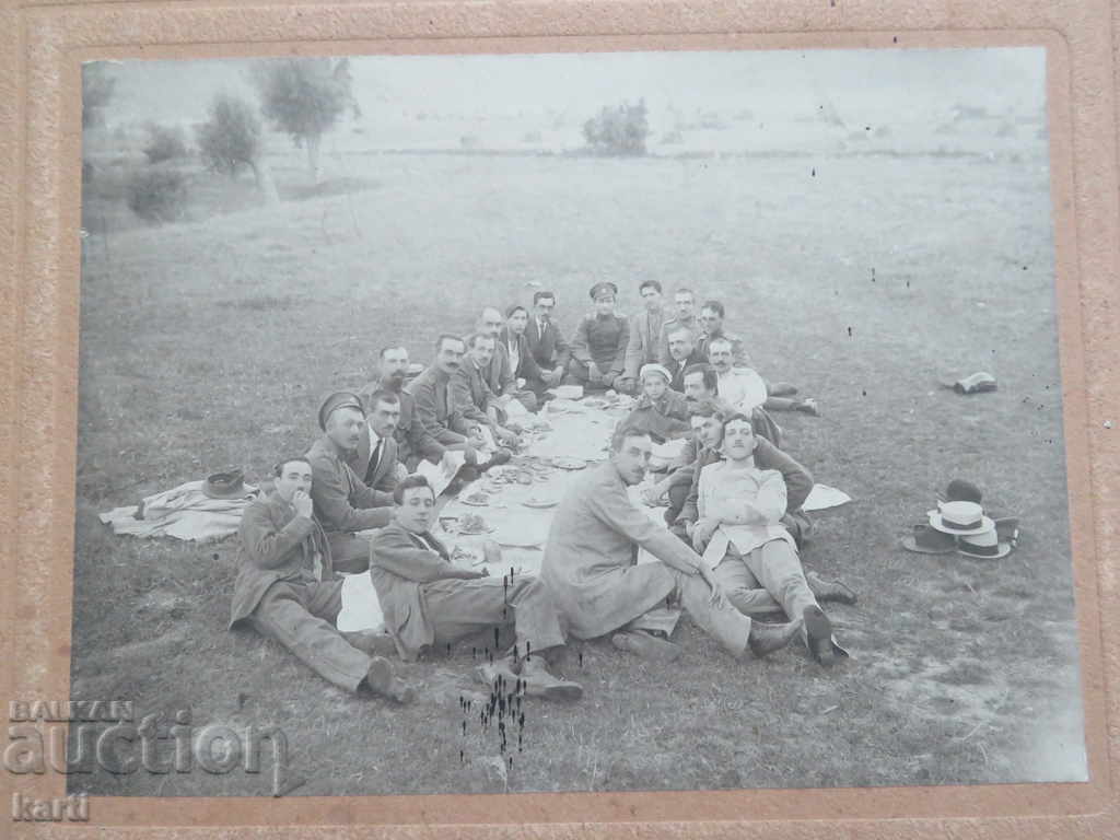 STAR PHOTOGRAPHY - CARTON - BIGGEST with price 29.99 BGN | € 15.33