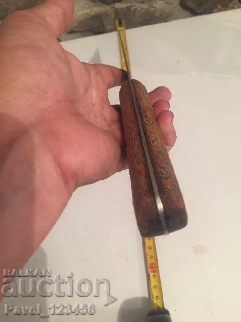 old knife with price 45.00 BGN | € 23.01 old knife with price 45.00 BGN | € 23.01