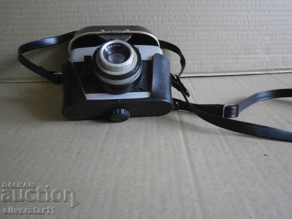 RETRO vintage Camera with price 25.00 BGN | € 12.78 RETRO vintage Camera with price 25.00 BGN | € 12.78