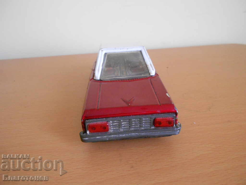 An old tin car with price 35.00 BGN | € 17.90 An old tin car with price 35.00 BGN | € 17.90
