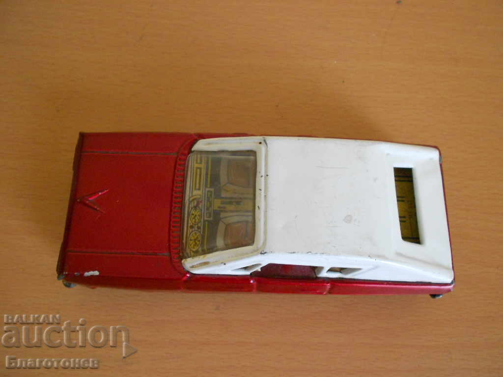 An old tin car - 6 An old tin car - 6