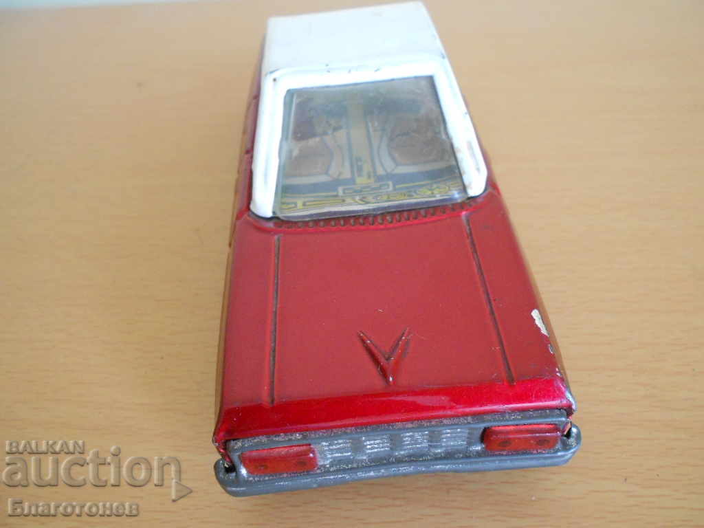 An old tin car - 7 An old tin car - 7