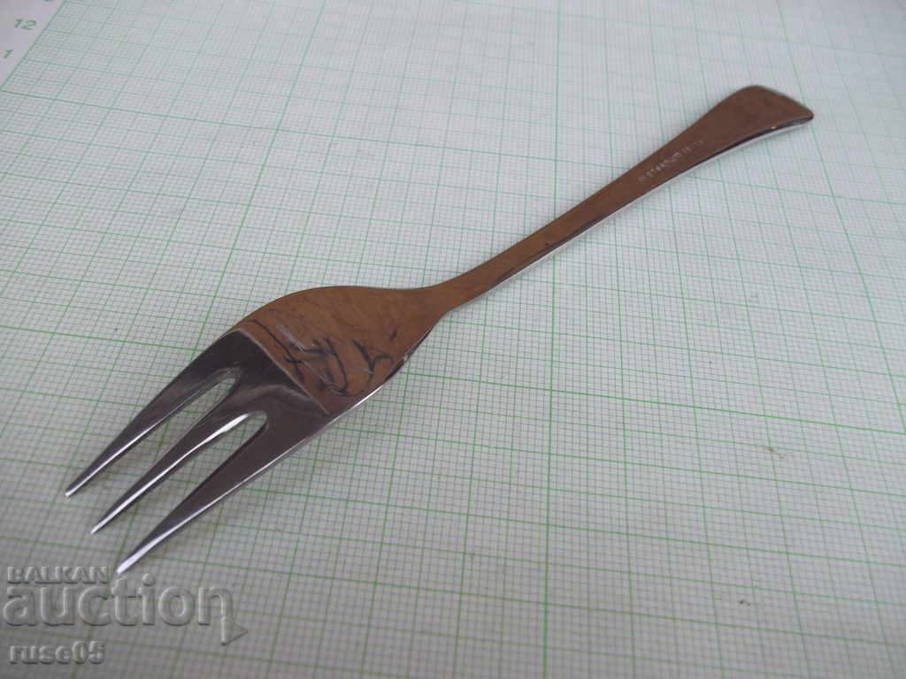 Παράδοση Πιρούνι μικρό νέο - 1 Παράδοση Πιρούνι μικρό νέο - 1