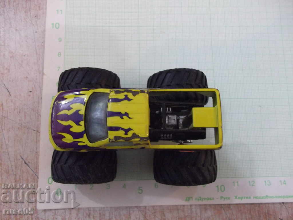 Auction Car - 300 Auction Car - 300