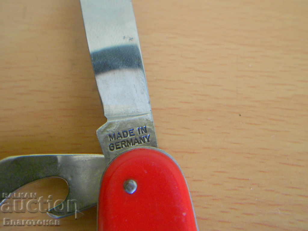 German knife with price 20.00 BGN | € 10.23 German knife with price 20.00 BGN | € 10.23