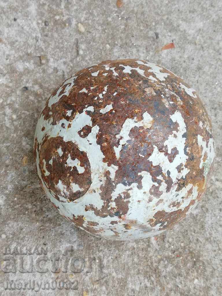 An old cannon top gun moves, a Crimean warfare BOB - 6