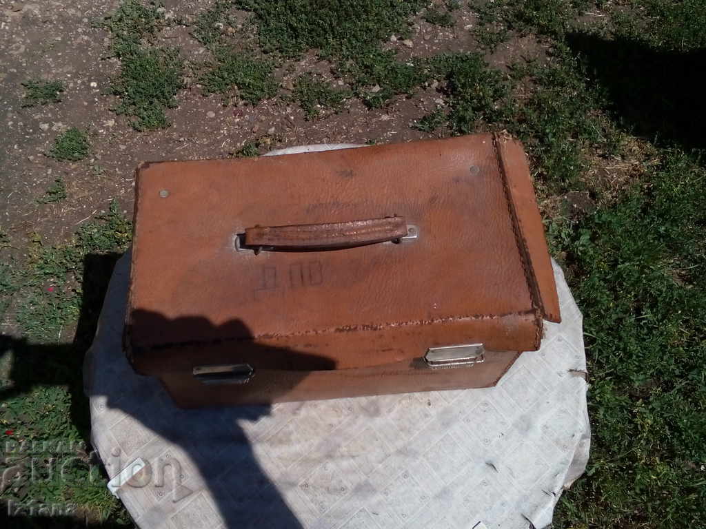 Old doctor bag - 5 Old doctor bag - 5