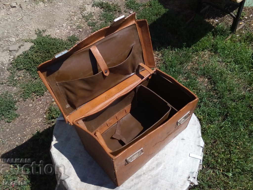 Old doctor bag - 7 Old doctor bag - 7