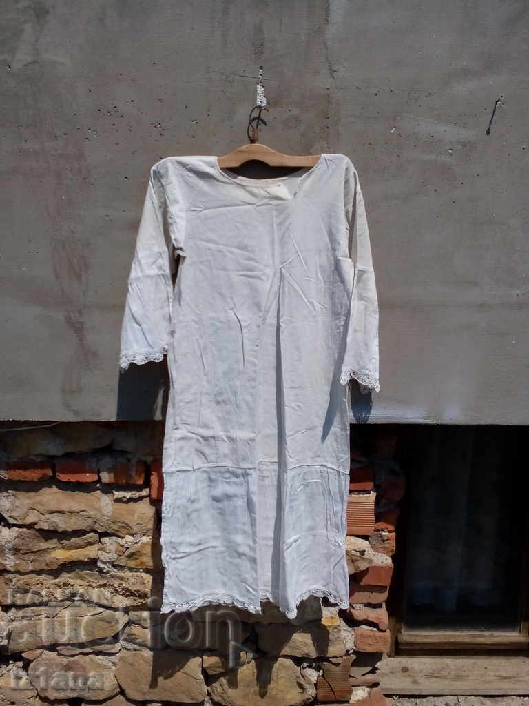 Старинна Женска кенарена риза за носия