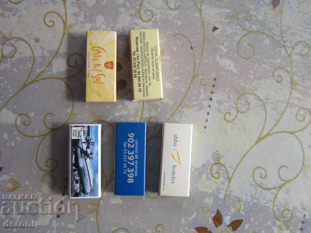 Auction  Collecting old match matches 4