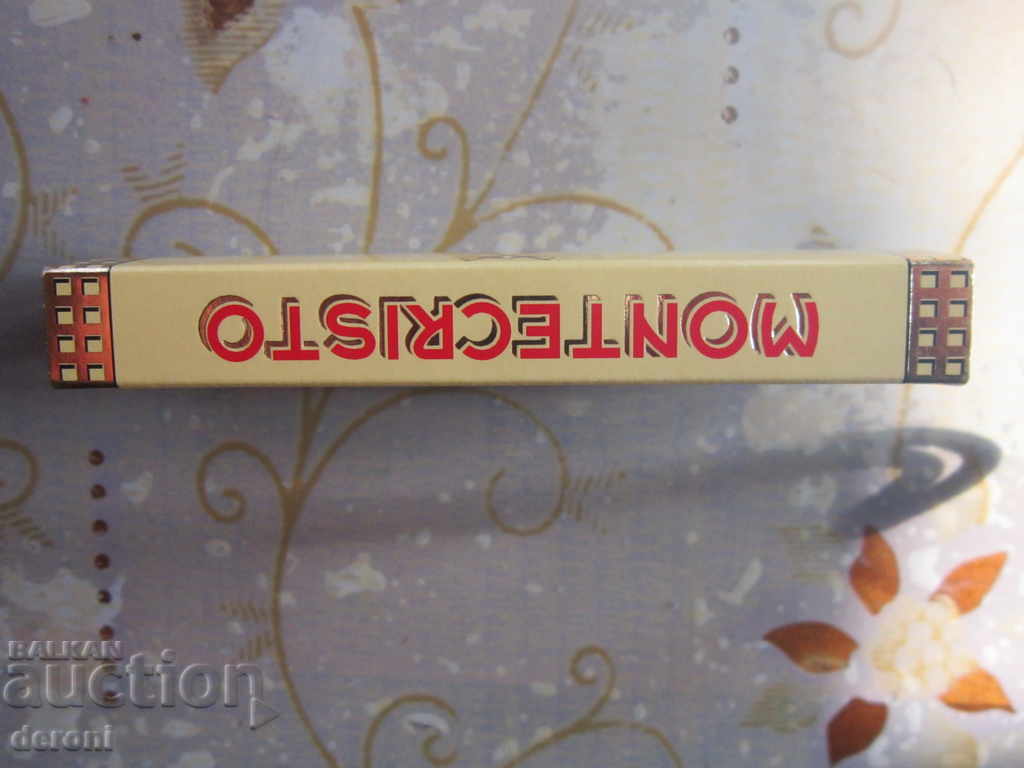 Collecting old matches for Montecristo 13 cigars with price 10.00 BGN | € 5.11 Collecting old matches for Montecristo 13 cigars with price 10.00 BGN | € 5.11