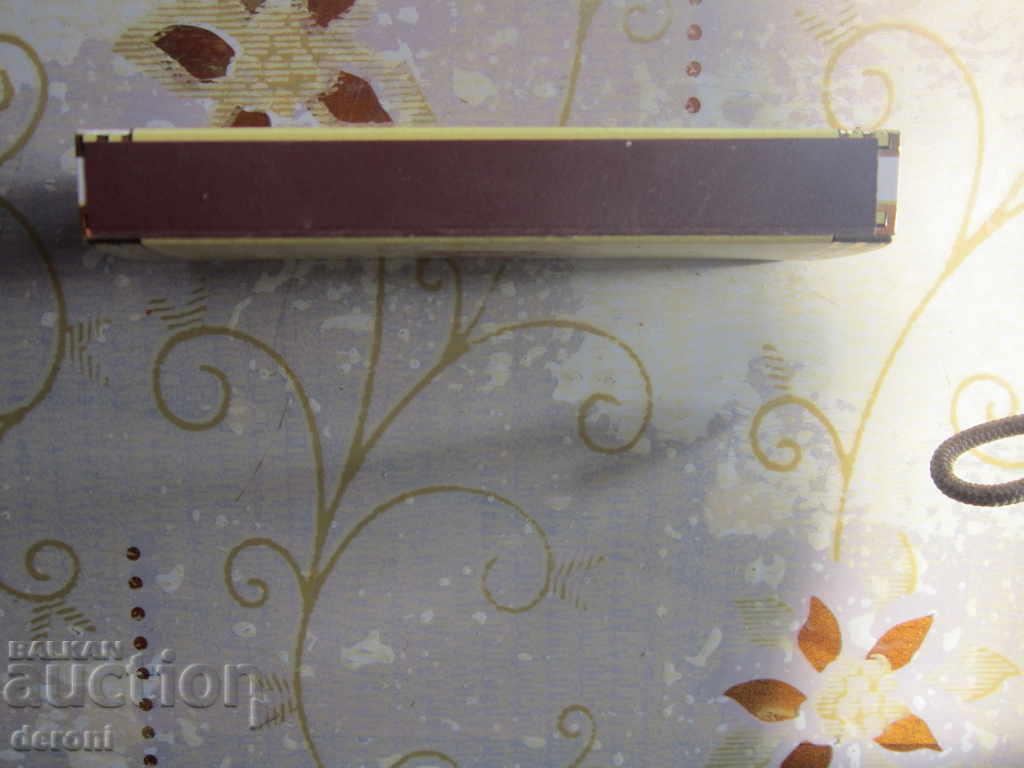 Delivery of Collecting old matches for Montecristo 13 cigars Delivery of Collecting old matches for Montecristo 13 cigars