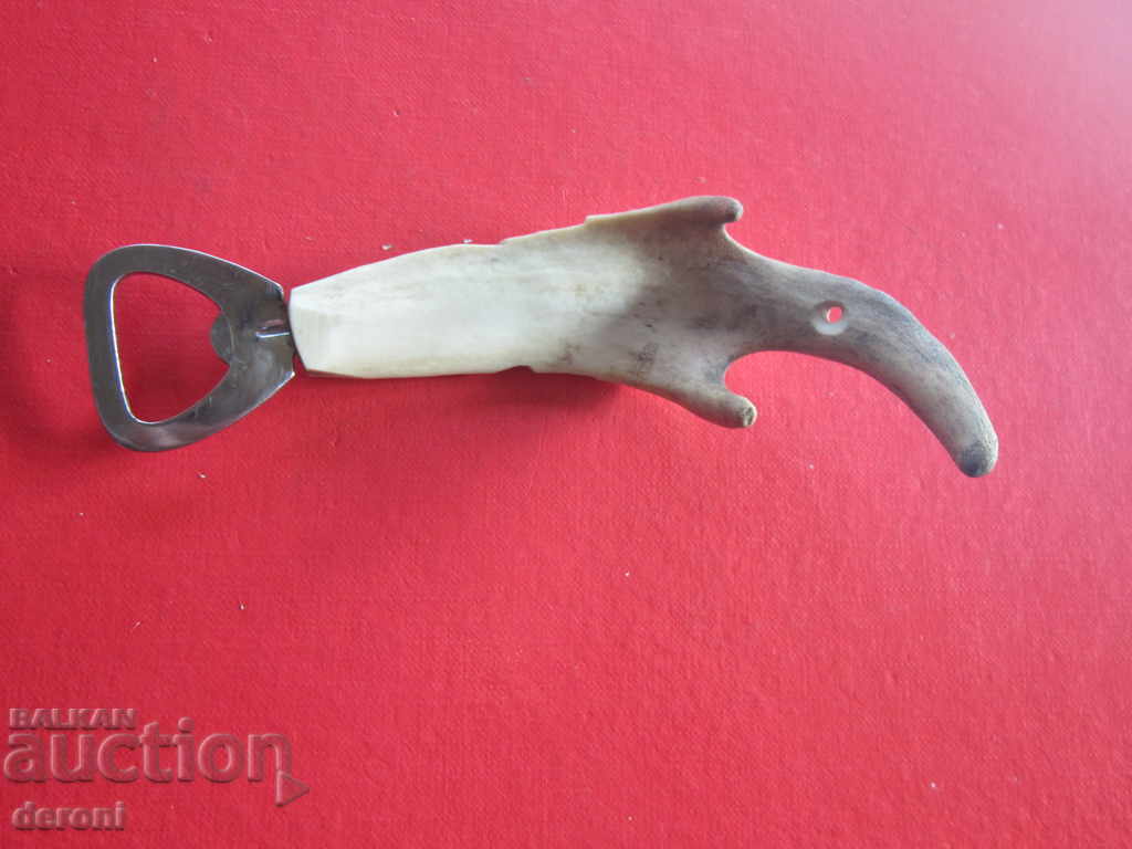 Delivery of Unique old Finnish opener horned northern fin