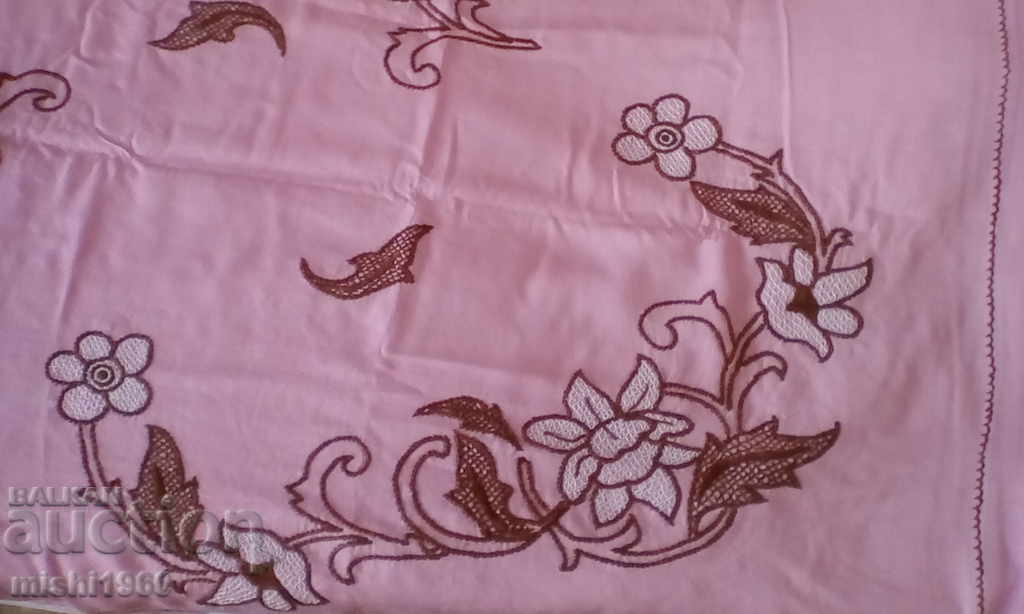tablecloth with price 5.00 BGN | € 2.56