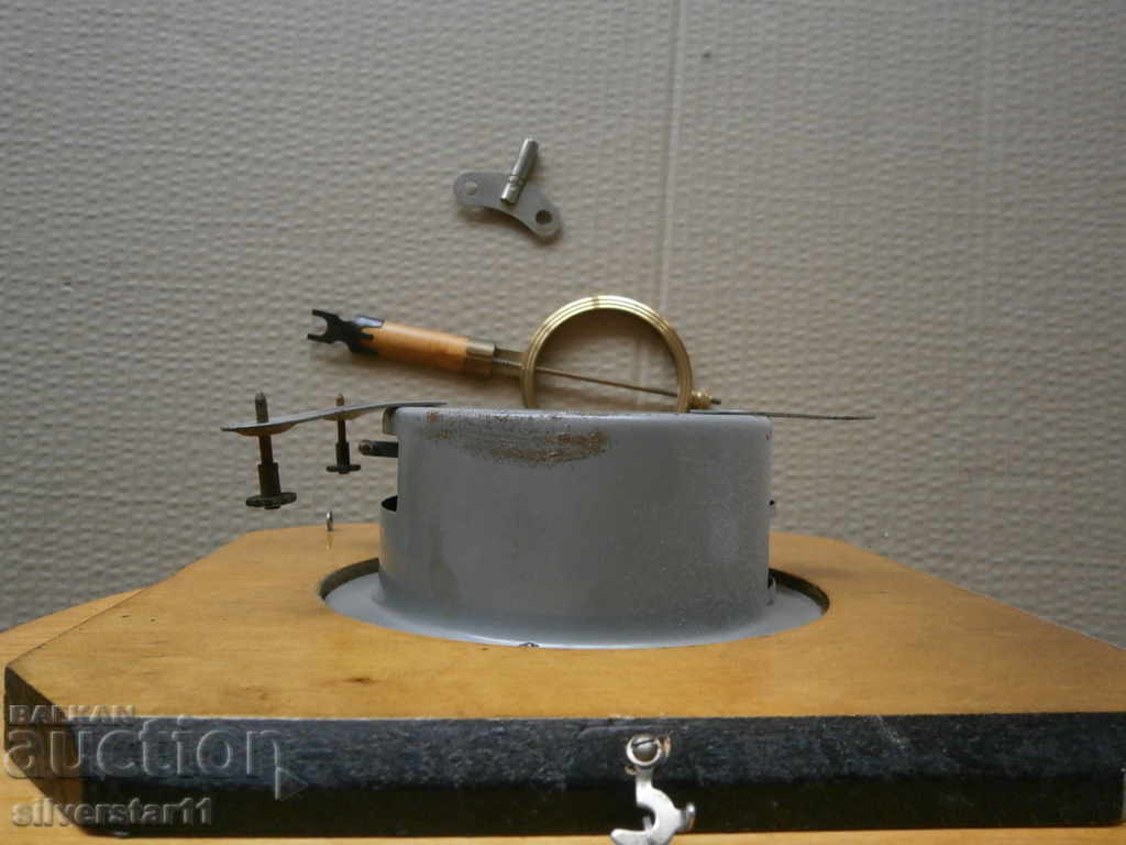 Rare Collect. Russian Mechanical Model Wall Clock Jantar - 7